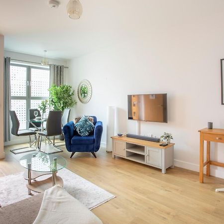 1 Bed Apartment - Redhill Central, Surrey, Gatwick #2 외부 사진
